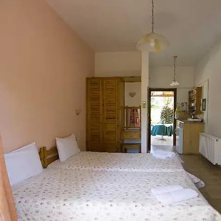 Philipos 2* Skiathos